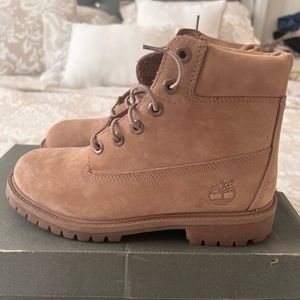 Beige Timberland Boot